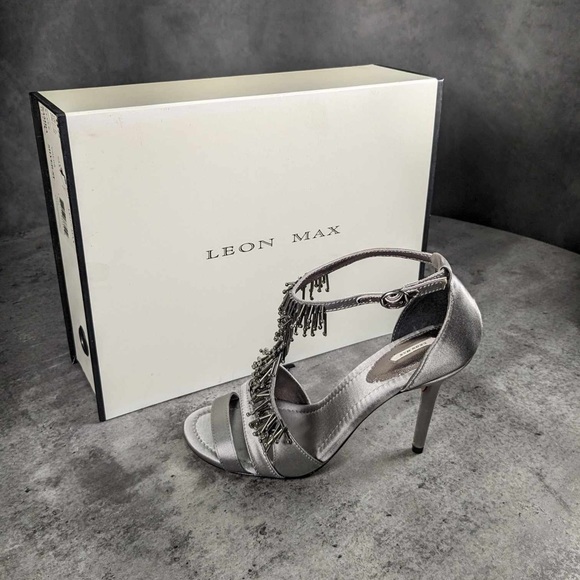 NWT/NIB Leon Max | Gray Samba Beaded T-Strap Sandal -8.5 - Picture 6 of 10